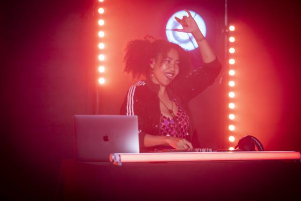 L.O.O.P. - live DJ